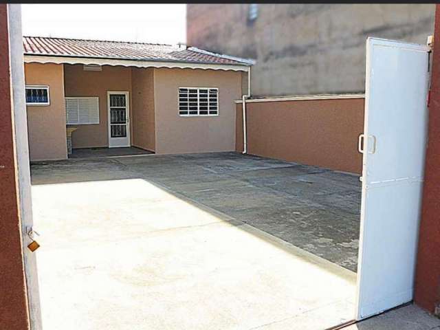 Casa para Venda em Atibaia, Recreio Estoril, 1 dormitório, 1 banheiro, 6 vagas