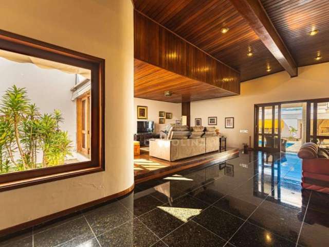Casa com 4 dormitórios à venda, 900 m² por R$ 2.500.000,00 - Vila Barth - Itapetininga/SP