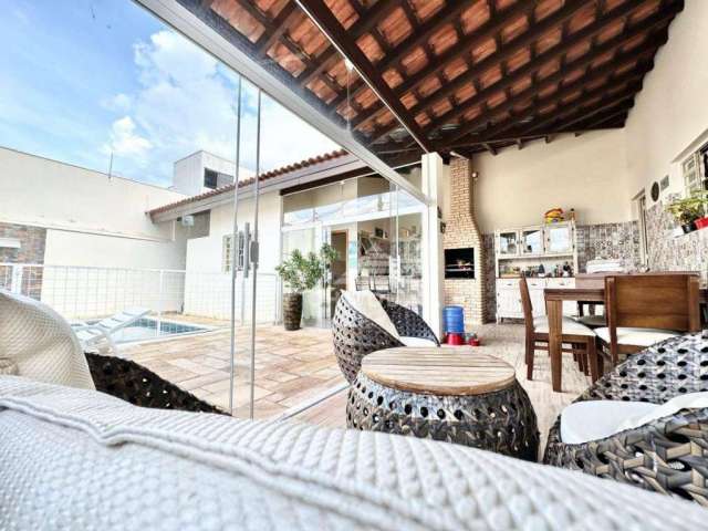 Casa com 3 dormitórios à venda, 190 m² por R$ 900.000,00 - Vila Nastri - Itapetininga/SP