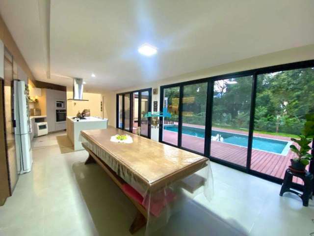Casa em condomínio fechado com 4 quartos à venda no Monte Verde, Florianópolis  por R$ 2.450.000