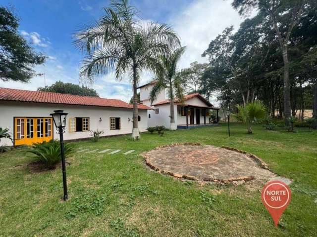 Sítio mobiliado com 8 dormitórios à venda, 45000 m² por R$ 1.600.000 - Campo dos Fernandes - Bonfim/Minas Gerais