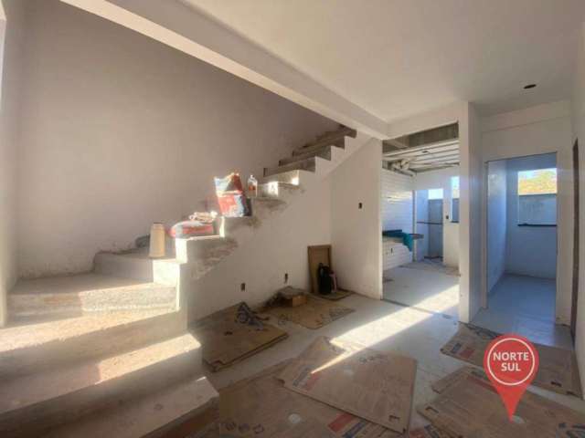 Casa com 2 dormitórios à venda, 53 m² por R$ 310.000,00 - Residencial Masterville - Sarzedo/MG