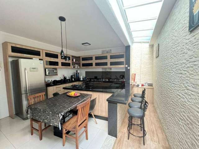 Maravilhoso Sobrado com 03 suites + 04 vagas com móveis planejados em todos os ambientes na Vila Gomes Cardim !!!