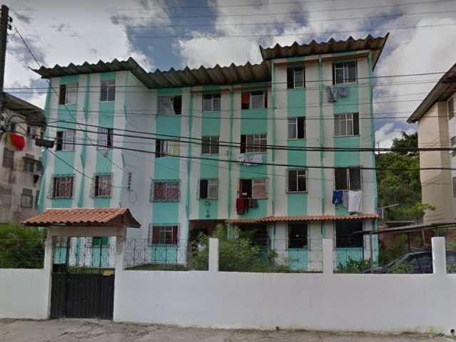 Apartamento à Venda de 2 Quartos em Vista Alegre de Baixo - Salvador - BA.