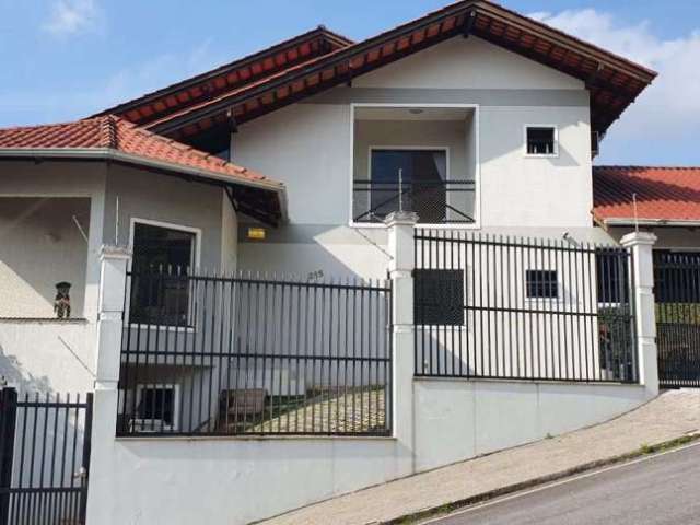 Casa com 3 quartos à venda no Centro, Gaspar , 327 m2 por R$ 1.600.000