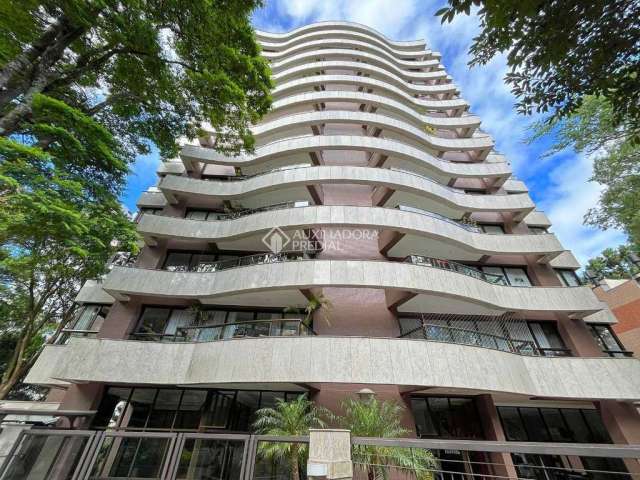 Apartamento com 4 quartos à venda em Porto Alegre