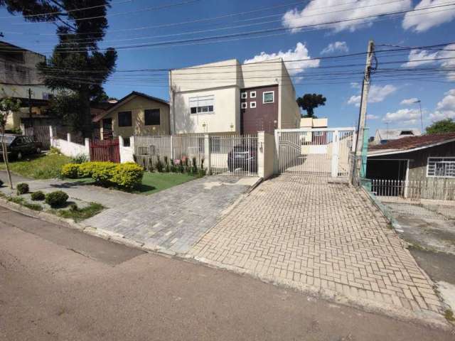 Casa Duplex com 3 quartos à venda em Curitiba