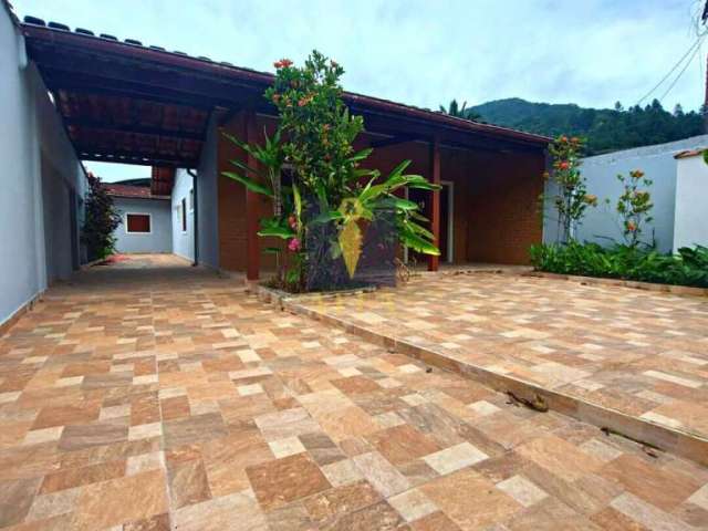 Casa à venda no bairro Pereque Mirim - Ubatuba/SP
