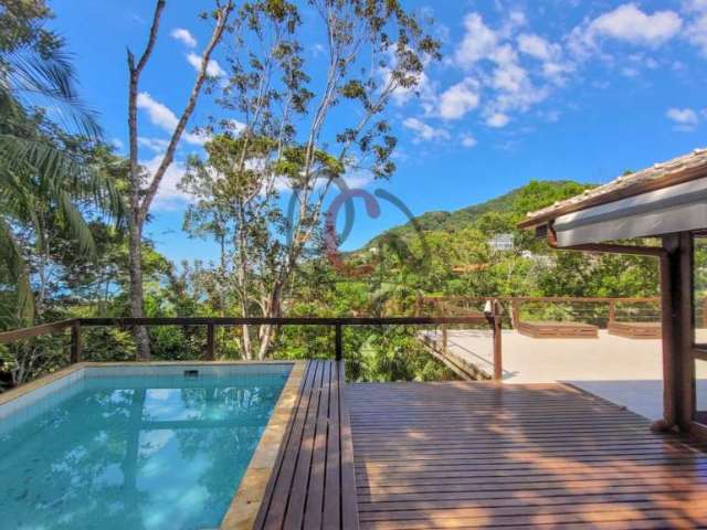 Casa com 4 dormitórios à venda, 241 m² por R$ 5.000.000,00 - Praia das Toninhas - Ubatuba/SP