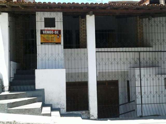 Casa para Venda em Salvador, Itapuã, 1 dormitório, 2 banheiros