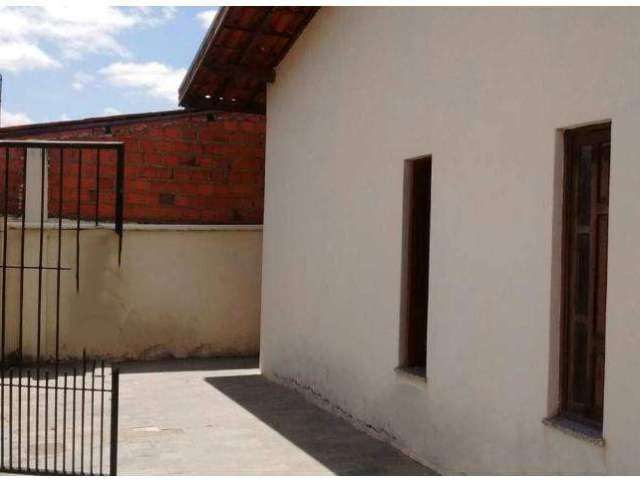 Casa para Venda em Feira de Santana, Muchila, 1 dormitório, 2 banheiros