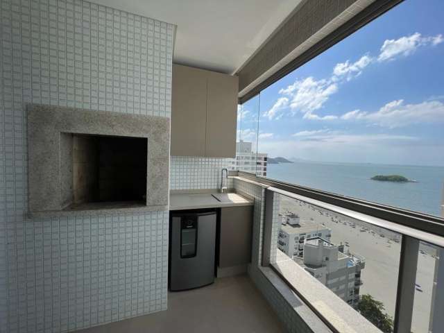 Luxuoso apartamento na quadra do mar com vista mar