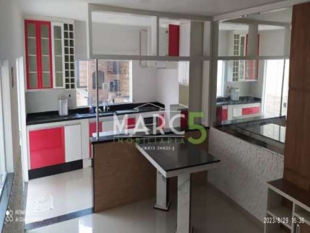 Casa com 2 quartos à venda na Rua Benedicto José Leite, Cézar de Souza, Mogi das Cruzes, 180 m2 por R$ 800.000