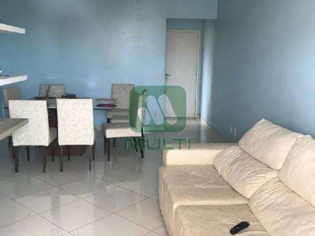 Apartamento com 4 quartos à venda no Jardim Finotti, Uberlândia  por R$ 350.000