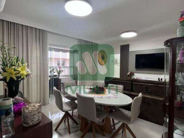 Apartamento com 3 quartos à venda no Santa Mônica, Uberlândia  por R$ 735.000