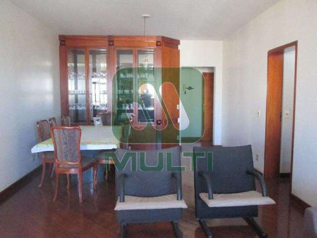 Apartamento com 4 quartos à venda no Martins, Uberlândia  por R$ 980.000