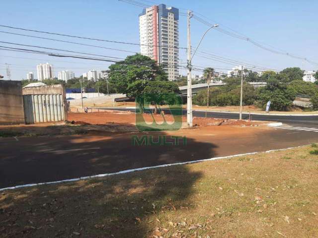 Terreno comercial à venda no Copacabana, Uberlândia  por R$ 3.900.000