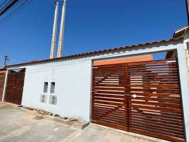 Casa com 2 quartos, sendo 1 suíte e 1 banheiro no bairro Nova Itanhaém em Itanhaém/SP
