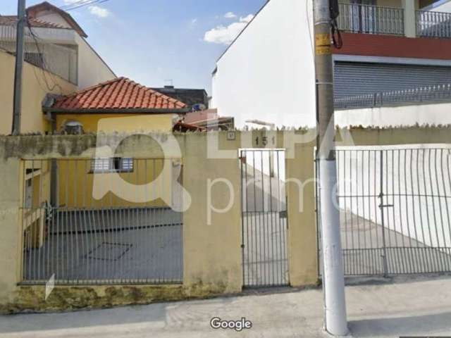Imóvel com 2 casas no quintal de 290m²  à venda na Vila Regina