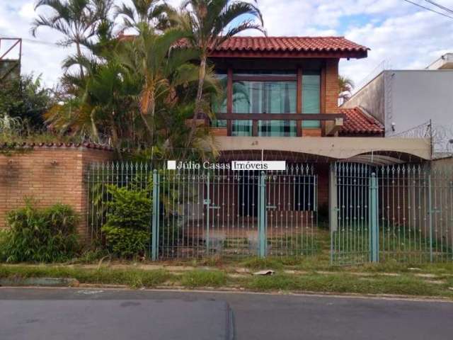 Casa com 3 quartos à venda no Centro, Sorocaba  por R$ 1.400.000