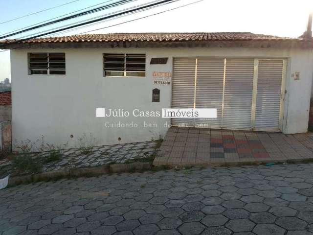 Casa com 3 quartos à venda na Vila Assis, Sorocaba  por R$ 450.000