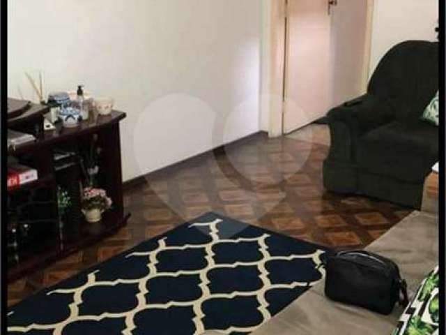 Casa Residencial Venda- 2 dormitórios, 2 suítes, 3 banheiros - Vila Galvão-São Paulo/SP