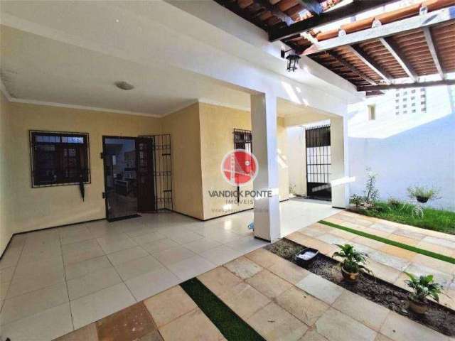 Casa com 3 dormitórios à venda, 132 m² por R$ 600.000,00 - Parquelândia - Fortaleza/CE