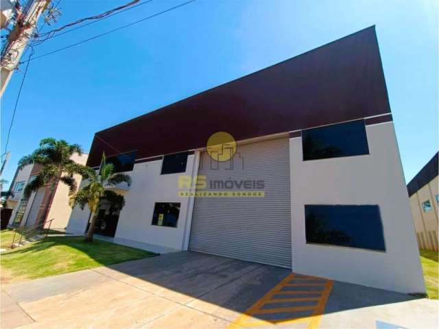 Barracão / Galpão / Depósito com 1 sala para alugar na Avenida Melvim Jones, 1194, Parque Industrial Bandeirantes, Maringá, 699 m2 por R$ 11.000