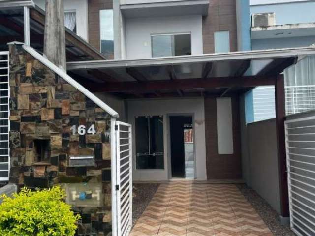 Casa com 2 quartos à venda no Iririú, Joinville , 98 m2 por R$ 335.000