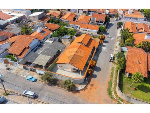 Casa para venda em Vila Espírito Santo de 313.23m² com 3 Quartos, 1 Suite e 4 Garagens