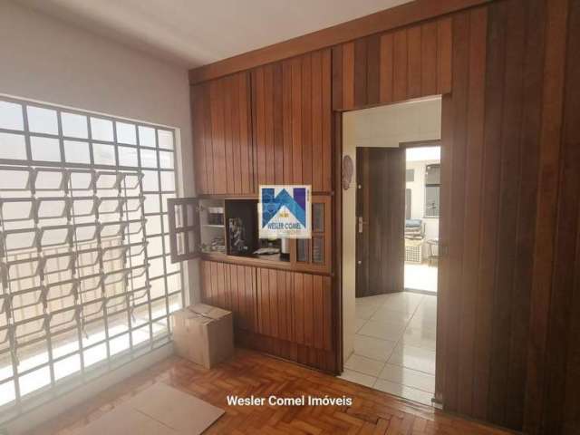Casa para venda em Centro de 260.00m² com 3 Quartos, 1 Suite e 2 Garagens