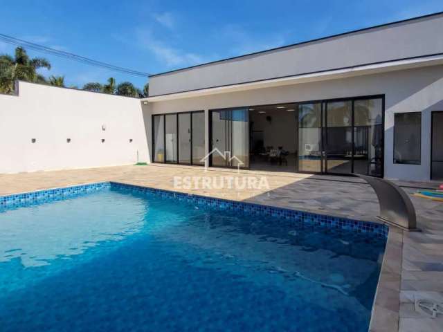Casa para venda em Jardim Porto Fino de 247.00m² com 3 Quartos, 1 Suite e 4 Garagens