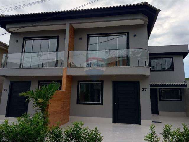 Casa para venda em Guaratiba de 100.00m² com 3 Quartos, 3 Suites e 1 Garagem