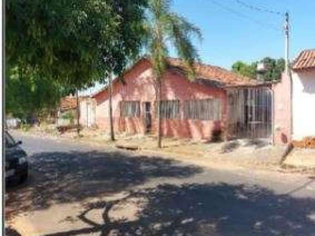 Casa para venda em Vila Ortiz de 968.00m² com 4 Quartos