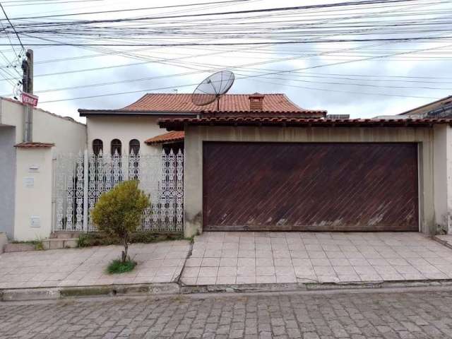 Casa para venda em Vila Amorim de 175.00m² com 3 Quartos, 1 Suite e 2 Garagens