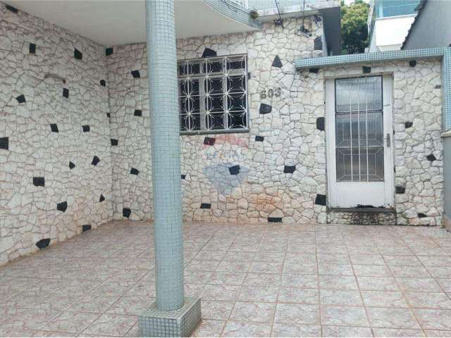 Casa para alugar em Vila Oratório de 118.00m² com 3 Quartos e 2 Garagens