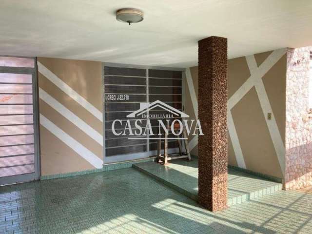 Casa para venda em Vila Saibreiro de 174.00m² com 3 Quartos e 2 Garagens