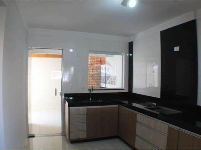 Casa para venda em Jardim Da Alvorada de 70.20m² com 2 Quartos e 2 Garagens