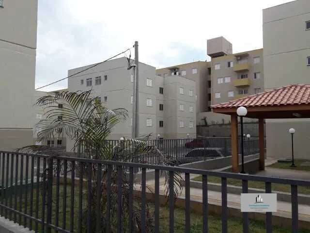 Apartamento para venda em Lopes De Oliveira de 41.00m² com 2 Quartos e 1 Garagem