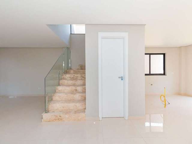 Casa de Condomínio para venda em Pinheirinho de 166.00m² com 3 Quartos, 3 Suites e 3 Garagens