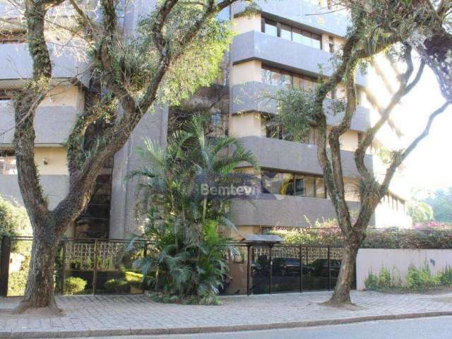 Apartamento para venda em Cabral de 410.00m² com 4 Quartos, 2 Suites e 3 Garagens