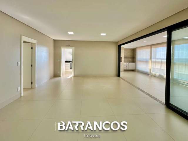 Apartamento para venda em Centro de 204.00m² com 3 Quartos, 3 Suites e 3 Garagens