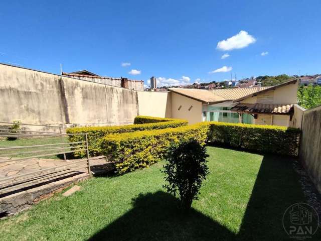 Casa para venda em Vila Santa Catarina de 106.00m² com 3 Quartos, 1 Suite e 3 Garagens