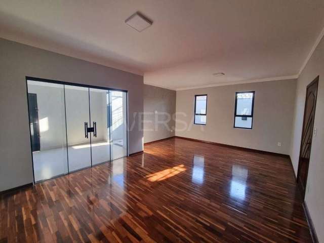 Casa para venda em Alto Do Santana de 212.00m² com 3 Quartos, 1 Suite e 2 Garagens