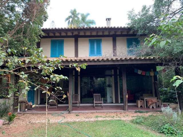 Casa para venda e aluguel em Vila Appia Antica de 400.00m² com 4 Quartos, 2 Suites e 2 Garagens