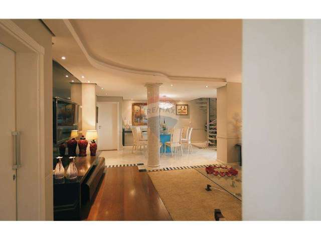 Cobertura para venda em Centro de 268.00m² com 4 Quartos, 1 Suite e 3 Garagens