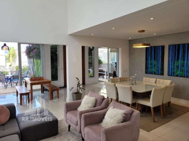 Casa para venda em Parque Sinai de 257.00m² com 4 Quartos, 2 Suites e 2 Garagens