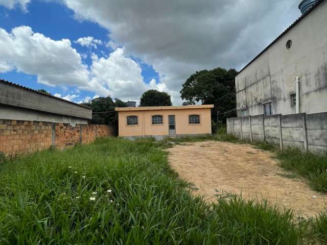 Casa à venda no Bairro San Genaro em Ribeirão das Neves