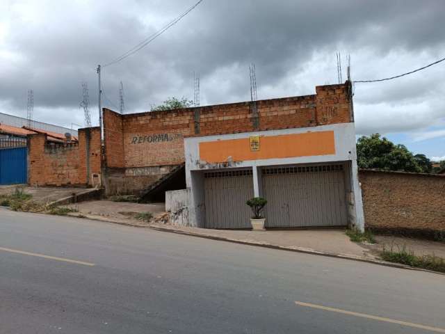 Imóvel Comercial e Residencial à Venda no Bairro San Genaro em Ribeirão das Neves