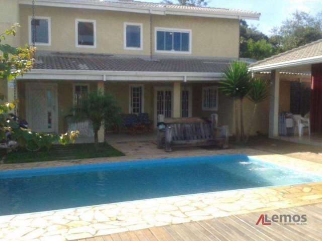 Casa com 3 dormitórios à venda de 300 m² no bairro Vitória Régia em Atibaia/SP - CA1371